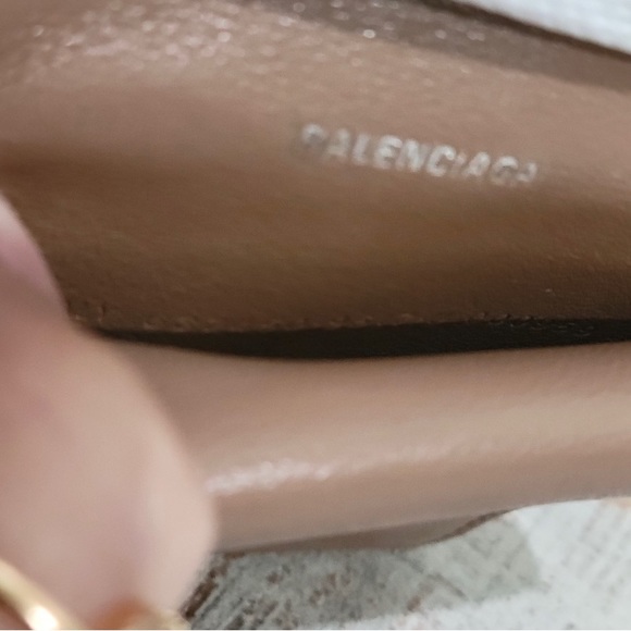 Balenciaga Compact Wallet - Picture 7 of 9